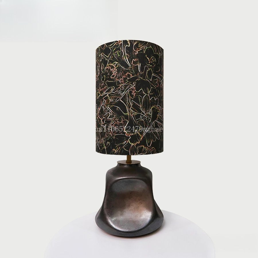 Century Textile & Sewing Supply Hours - Lampada da tavolo in tessuto Liberty