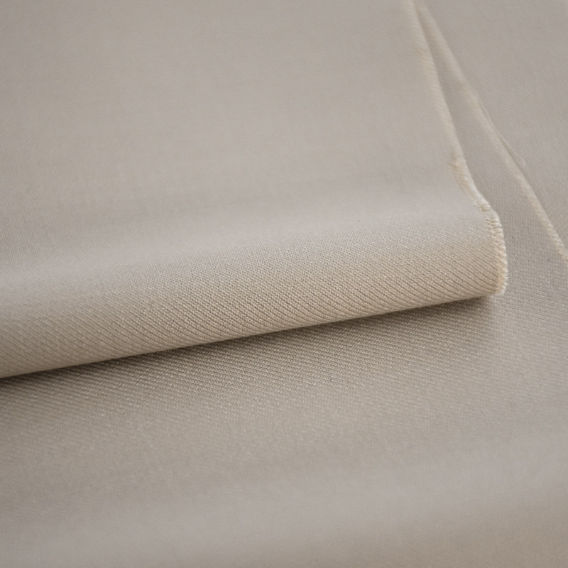 Tessuto Elastico Liscio al Met - Sewing Jackets recensione e prezzo