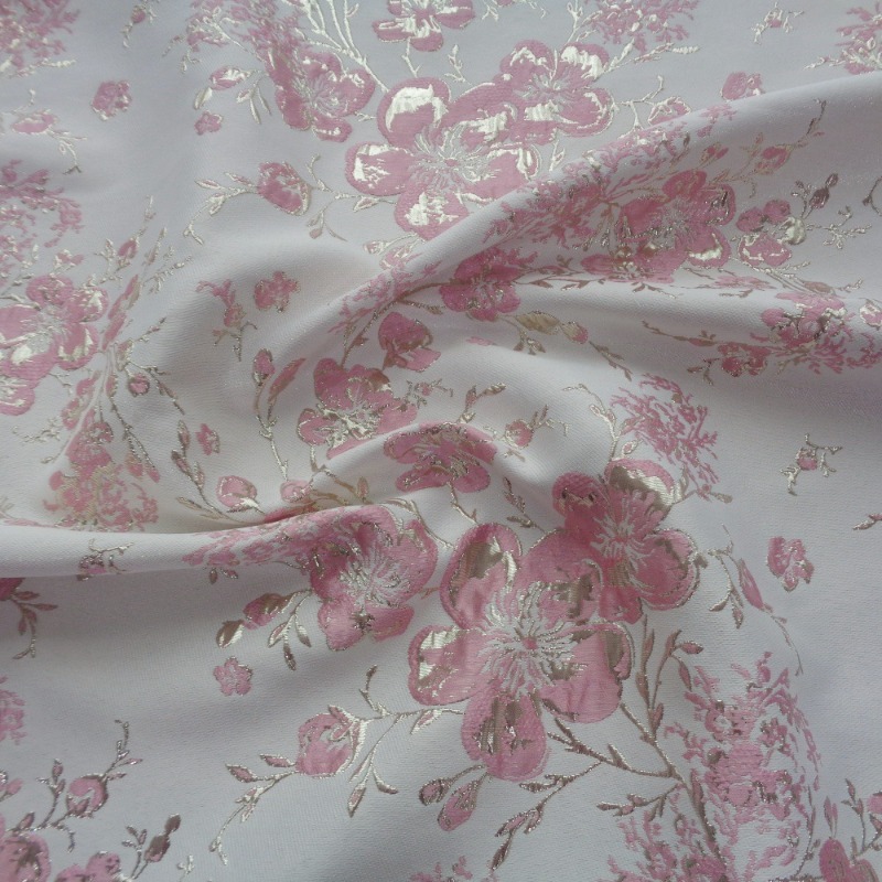 Tessuto Jacquard Floreale in R - Sewing Thread In Textile recensione e prezzo