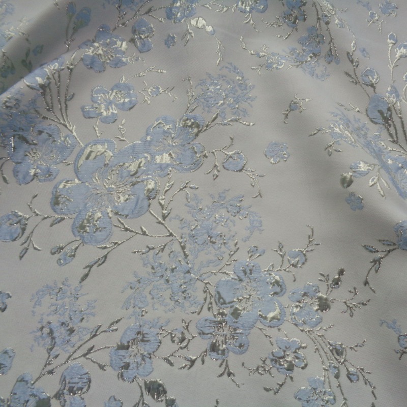 Tessuto Jacquard Floreale in R - Sewing Thread In Textile recensione e prezzo
