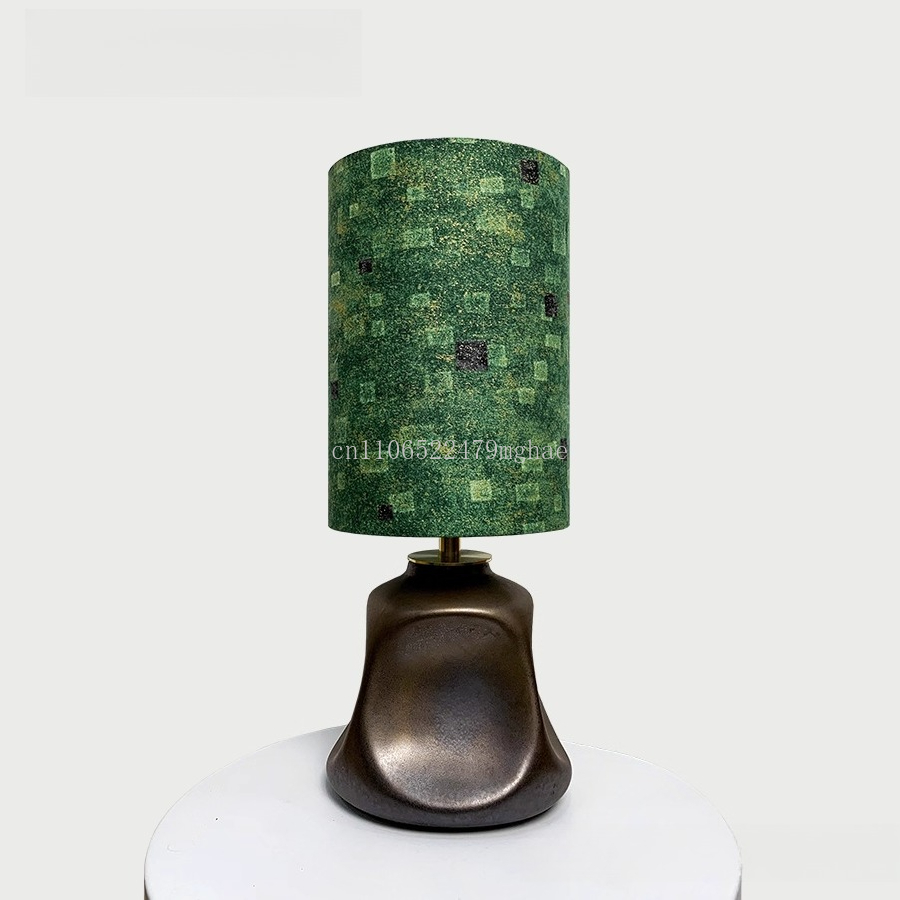 Lampada da tavolo in tessuto L - Century Textile & Sewing Supply Hours recensione e prezzo