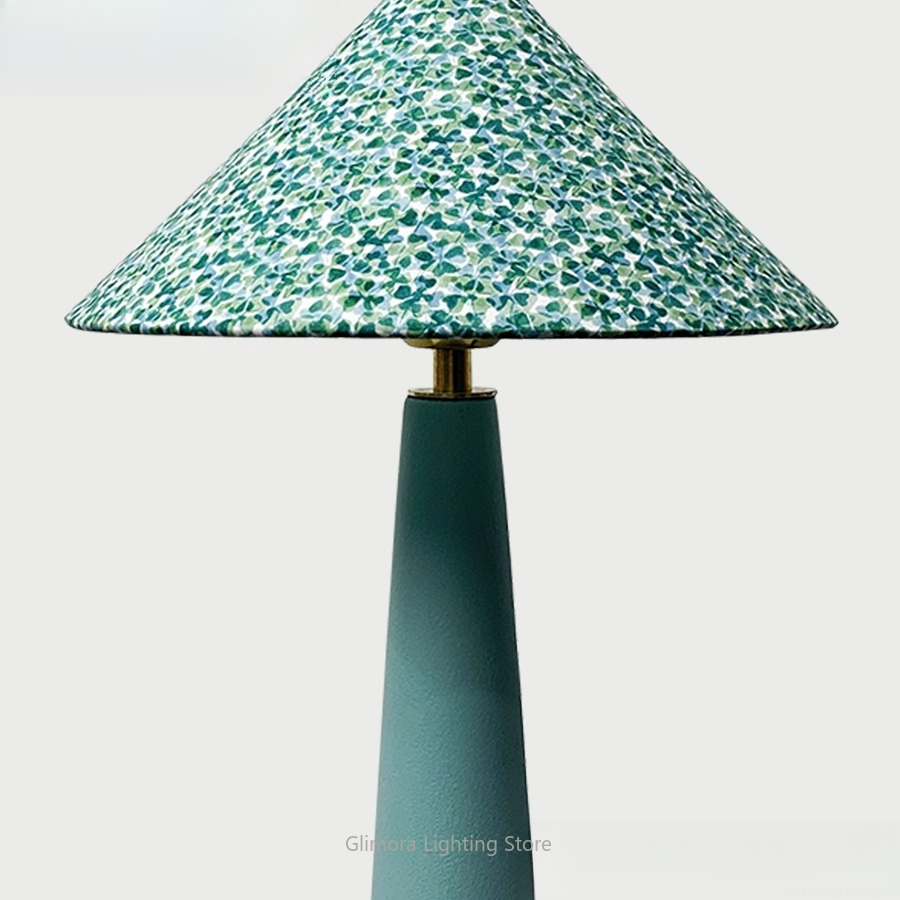 Lampada da tavolo a forma di o - Century Textile & Sewing Supply Hours recensione e prezzo