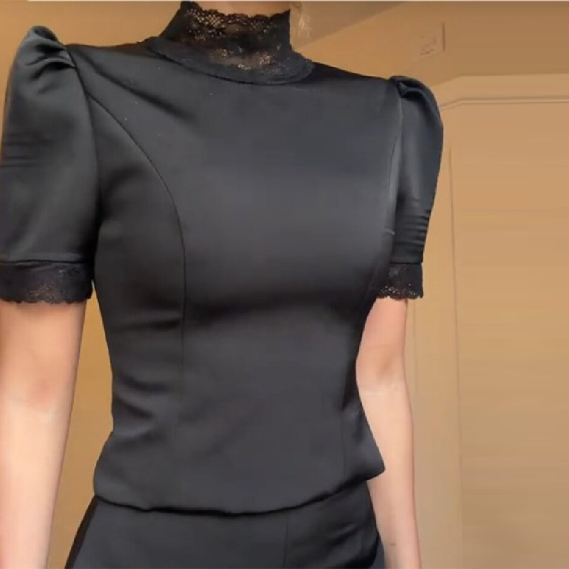 Nuovi Completi Corti in Raso c - Shoulder Pad Set In recensione e prezzo